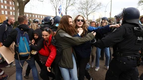 Polizei nimmt 152 Demonstranten fest