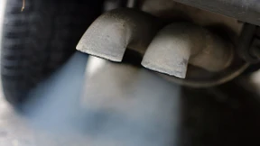 Hendricks stößt mit Fahrverboten für Dieselautos auf Widerstand