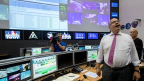 Dialog zwischen Erde und All