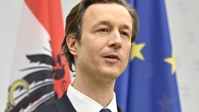 Österreichs Finanzminister Blümel wirft ebenfalls das Handtuch