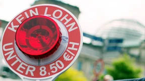 Der Mindestlohn nimmt die letzte Hürde