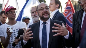 Martin Schulz besucht Lula im Gefängnis