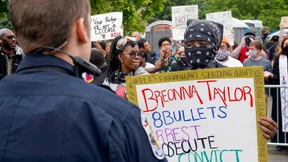 Mann bei Anti-Rassismus-Demonstration erschossen