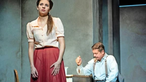 Jeder verwickelt sich allein