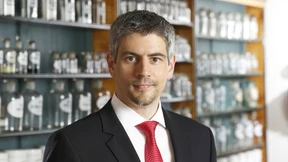 Über Nacht der Chef von 10.000 Mitarbeitern