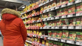 Krieg und Inflation drücken Konsumklima auf Rekordtief