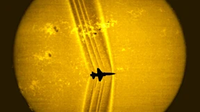 Mit Überschall an der Sonne vorbei