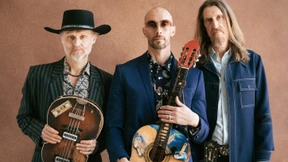 Dieses Streichholzbriefchen enthält Flammenwerfer