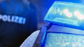 Betrunkene Frau verursacht mehrere tausende Euro Schaden