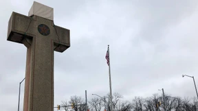 Riesenkreuz beschäftigt Justiz