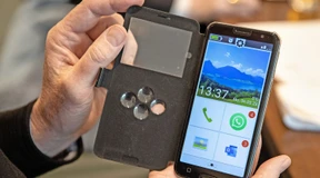 „Wir sind die Erfinder des Seniorenhandys“