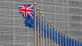 Britische Arbeitslosigkeit auf Elf-Jahres-Tief