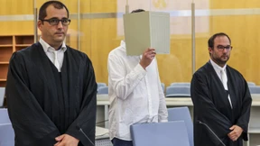 In drei Stufen zurück zum Kaiserreich