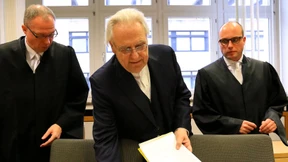 Der Anwalt war schon informiert