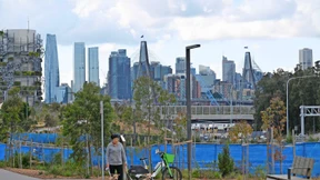 Über die DDR, Stuttgart, London, Singapur nun nach Australien