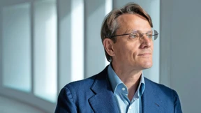 Deutsche Bank entlässt mehr als 100 Manager