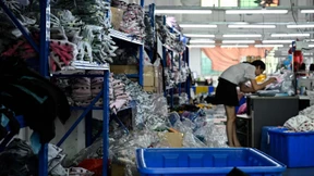 Frankreichs Kampf gegen die „Wegwerfmode“ von Shein & Co