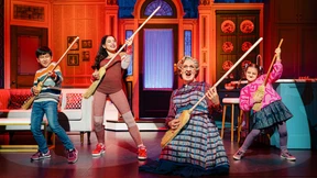 Parforce-Ritt eines stacheligen Kindermädchens