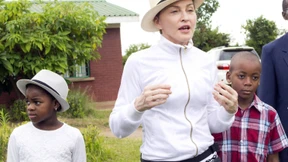 Madonna zeigt ihre adoptierten Zwillinge