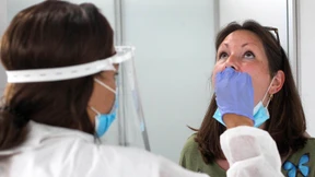 Mitarbeiter bleiben ohne Test