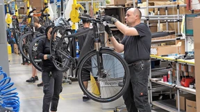 E-Bike-Pioniere mit Federung
