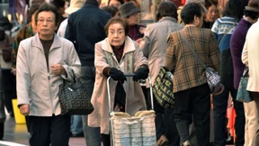 Wie Osaka Senioren vor Betrügern schützen will