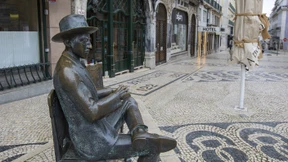 Ein Dichter schreibt Cola-Werbung