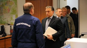 Orbáns Kampf gegen die Welle
