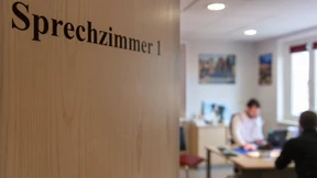 „Niedergelassene Ärzte sind der erste Schutzwall gegen Corona“