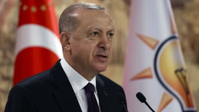 Sanktionen und Optionen