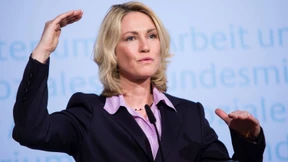 Frauen sollen so viel verdienen wie Männer 
