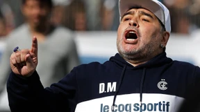 Großes Theater für Nationalheld Maradona