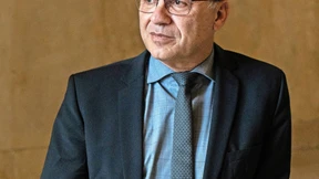 Harter Hund vieler Herren