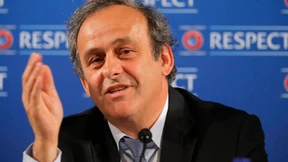 Platini hält die Zügel