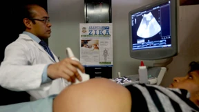 Bloß nicht den Schnuller ablecken