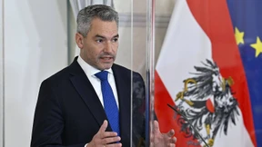 Nehammer beharrt auf Impfpflicht