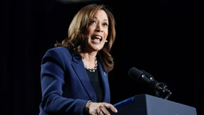 Harris startet aggressiv in den Wahlkampf