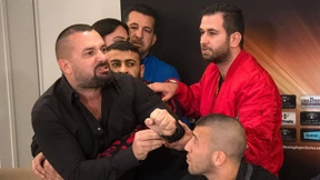 Gerangel vor dem Kampf