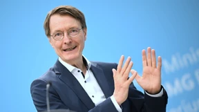 Lauterbach will Zahl der Hitzetoten halbieren