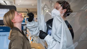 Sieben-Tage-Inzidenz sinkt unter 104