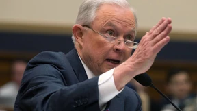 Sessions fällt Trump in den Rücken