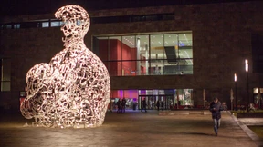 Zwei Täter nach sexuellen Übergriffen an Uni gesucht