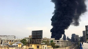 Wieder großes Feuer im Hafen von Beirut