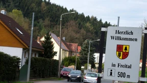 Polizist half Rechtsterroristen jahrelang