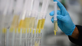 Auf der schiefen Bahn nach Paris