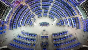 Bundestag stimmt über Schuldenpaket ab