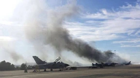 Kampfjet stürzt ab und tötet zehn Soldaten