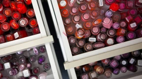 Ein Nagellack soll vor K.O.-Tropfen warnen