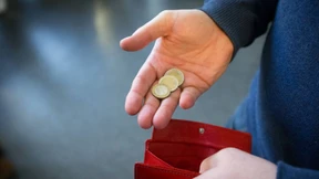 Osteuropäer sparen in der Krise mehr