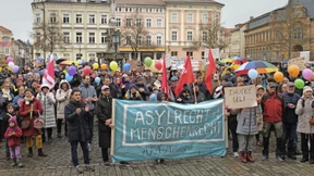 „Siehst du denn gar nicht die Vorteile von Migration?“